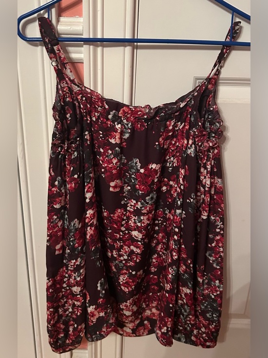 Parker Tops - Parker Floral Cold Shoulder Top in Burgundy, Red & White - Like New